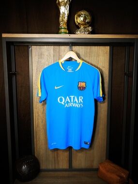 Barcelona 2015/16 Training Jersey – M – Sky Blue Nike Shirt- MPN: 686600-436